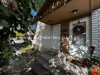 Building Photo - 1126 Crandall Ave S
