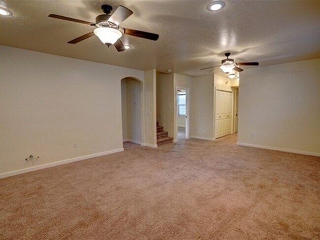 Building Photo - 4770 E Pegasus Ct