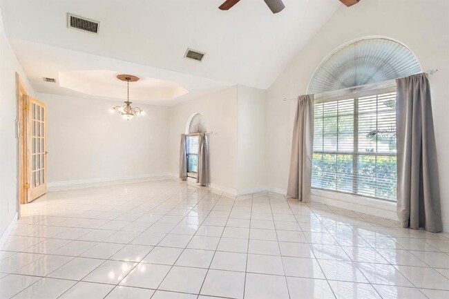 Building Photo - 3482 Chablis Dr