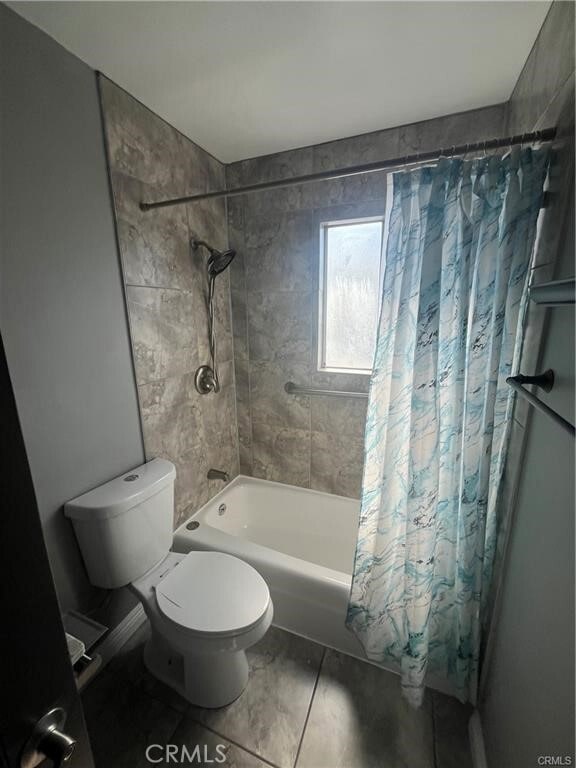 Building Photo - 12213 Pine St