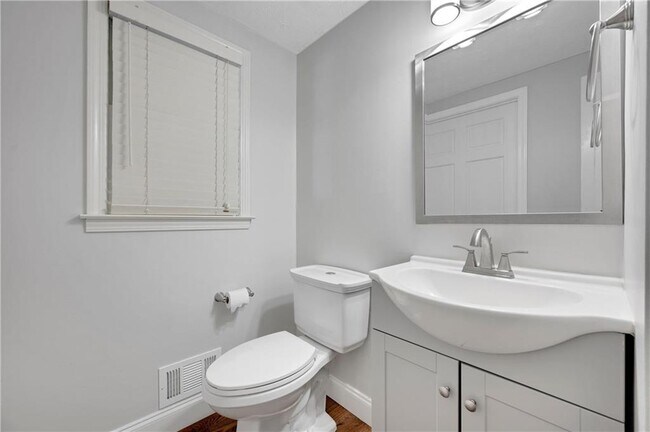 Building Photo - 5223 Davantry Dr