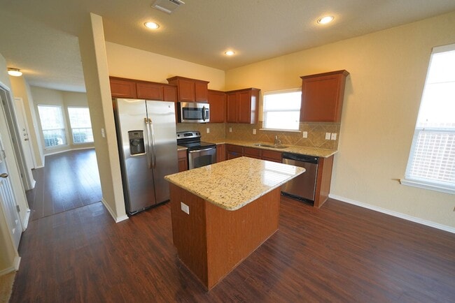 Building Photo - Beautiful home now available in the coveted Riata subdivision of Schertz, TX! Realtor Commission:...