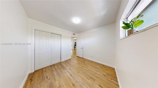 Building Photo - 2463 Coral Wy
