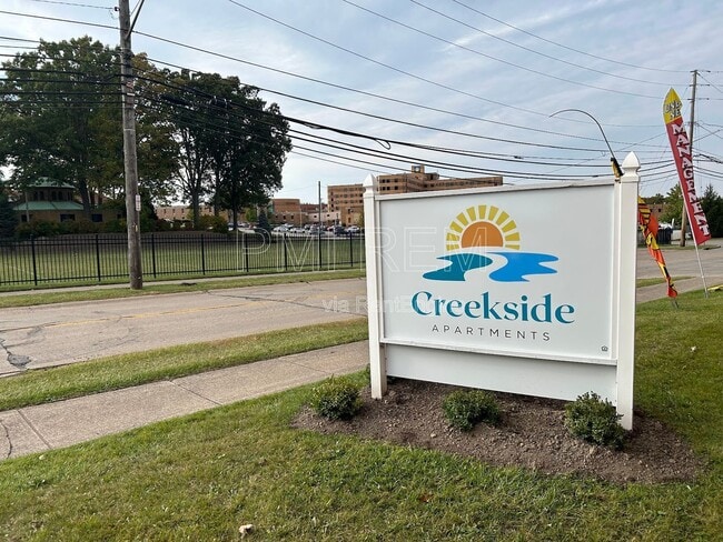 Interior Photo - Creekside Apartments