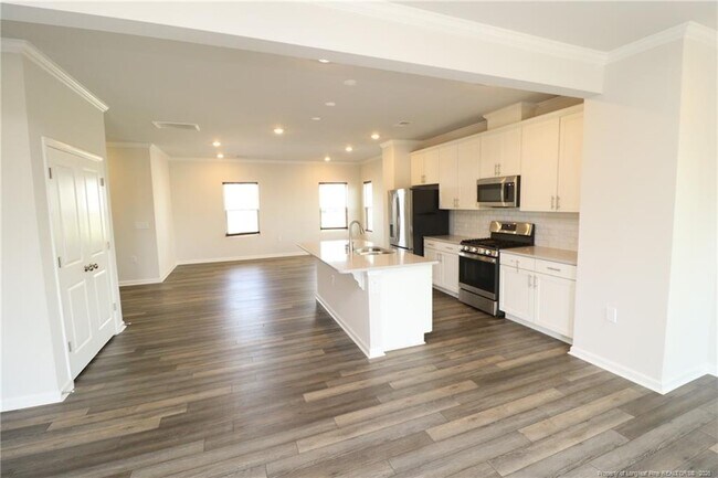 Building Photo - 2122 Terrawood Dr
