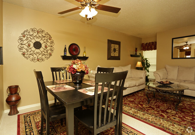 Interior Photo - Siegen Calais Apartments