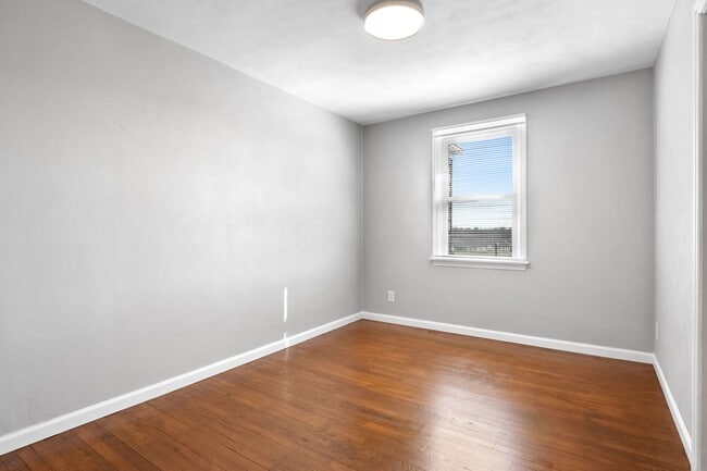 Building Photo - 12447 McKelvey Rd
