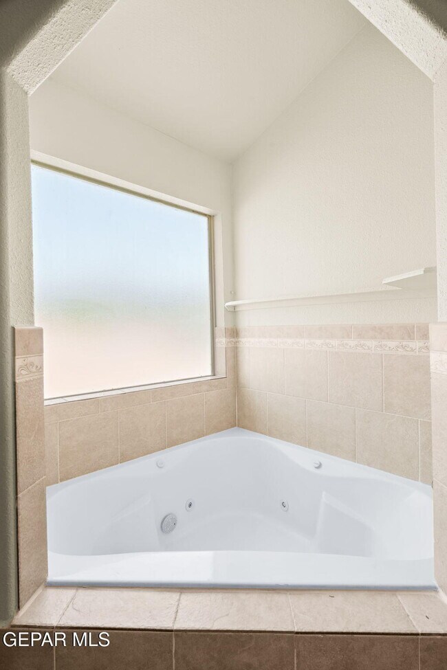 Building Photo - 6384 Franklin Gate Dr