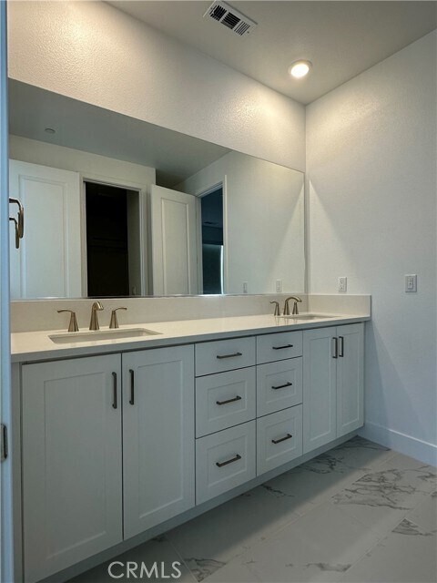 Building Photo - 101 Stockholm