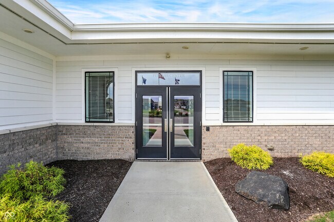 Building Photo - 2792 Maricopa Blvd