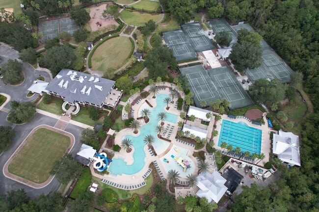 Building Photo - Charming 3 bedroom, 2.5 bath home in Oakle...