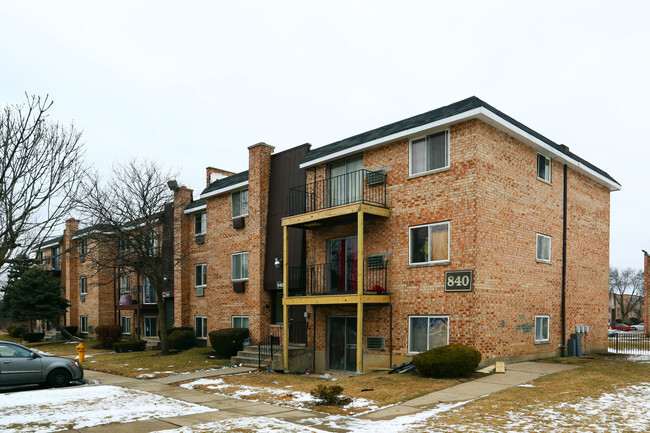 Building Photo - 838 W College Blvd