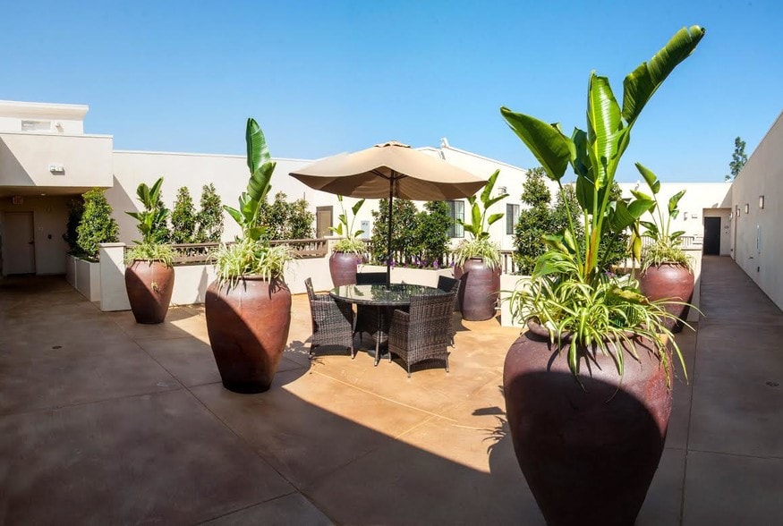 Building Photo - La Buena Ventura Apartments