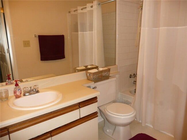 Building Photo - 2665 Windy Hill Pl