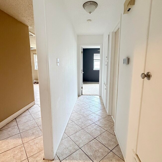 Building Photo - 2310 79th St