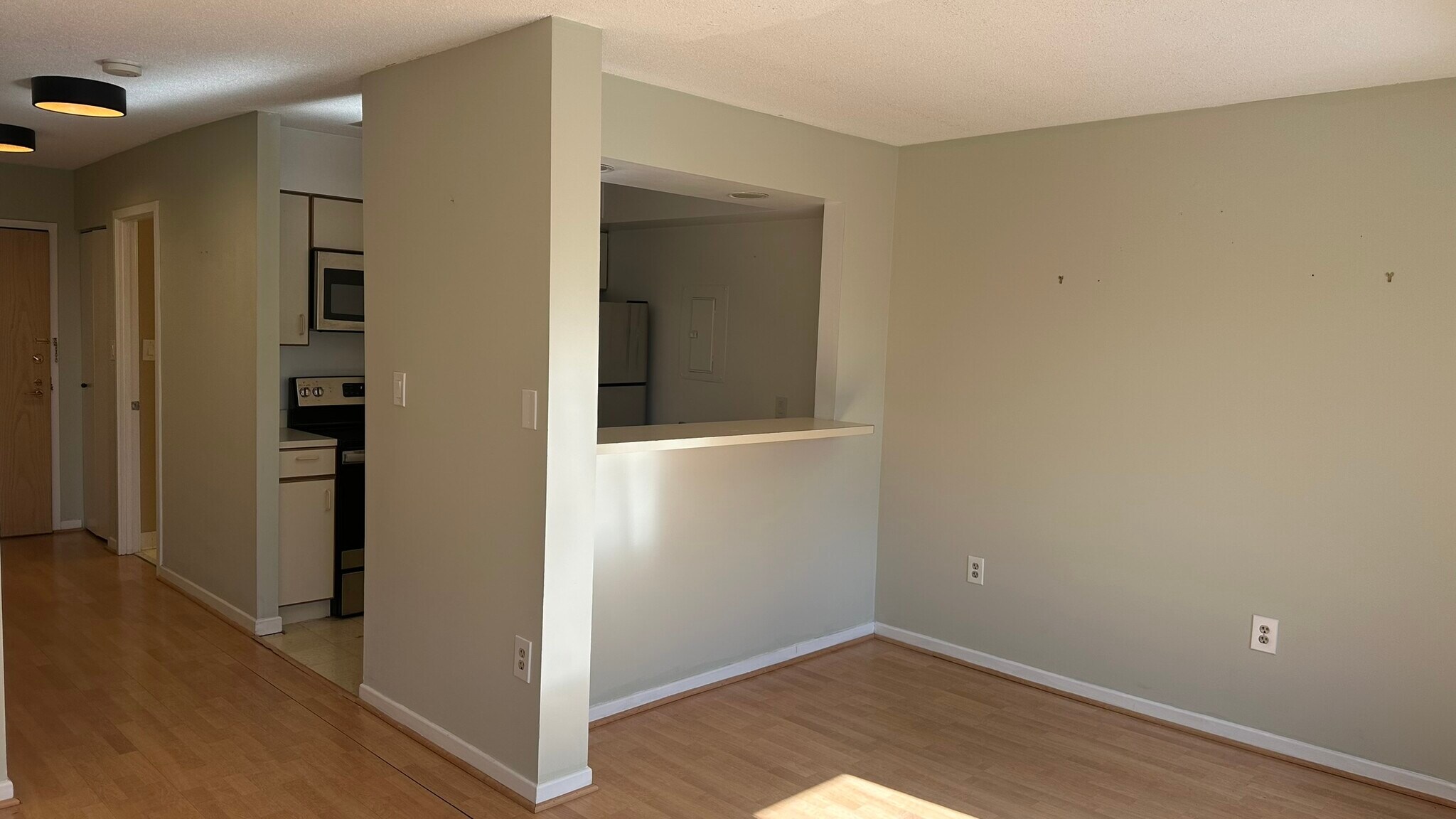 Building Photo - 2111 Wisconsin Ave NW