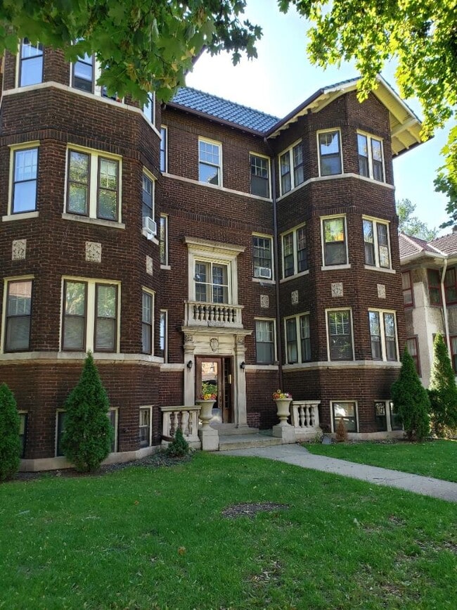 Building Photo - 47 Washington