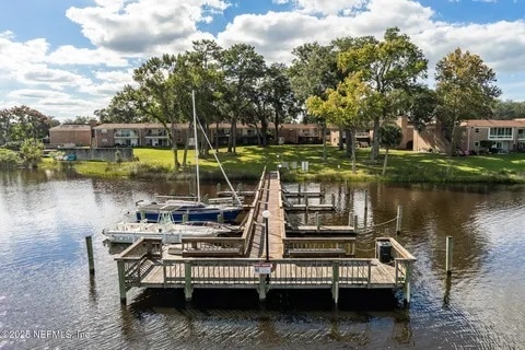 Community Dock - 5201 Atlantic Blvd