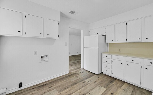 Building Photo - Cozy 2 BD 1 BA Home in Waco