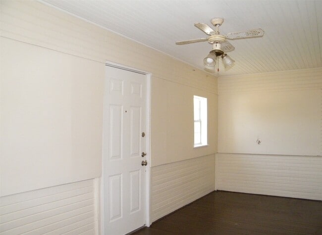 Building Photo - 13679 Wigginsville Rd