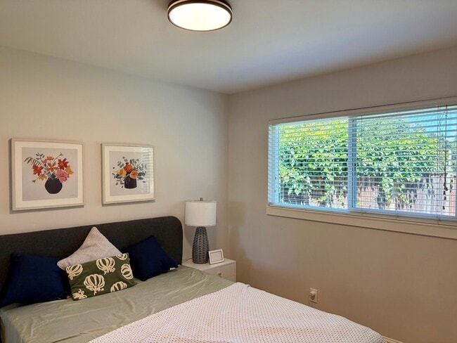 Building Photo - Updated Single Story Home with Cupertino Schools