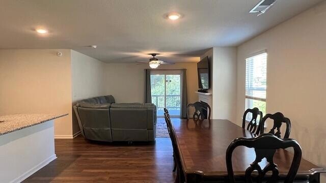Building Photo - 3305 Serenity Dr NE