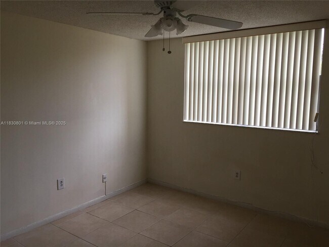 Building Photo - 8006 SW 149th Ave