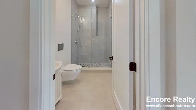 Building Photo - 191 Porter St