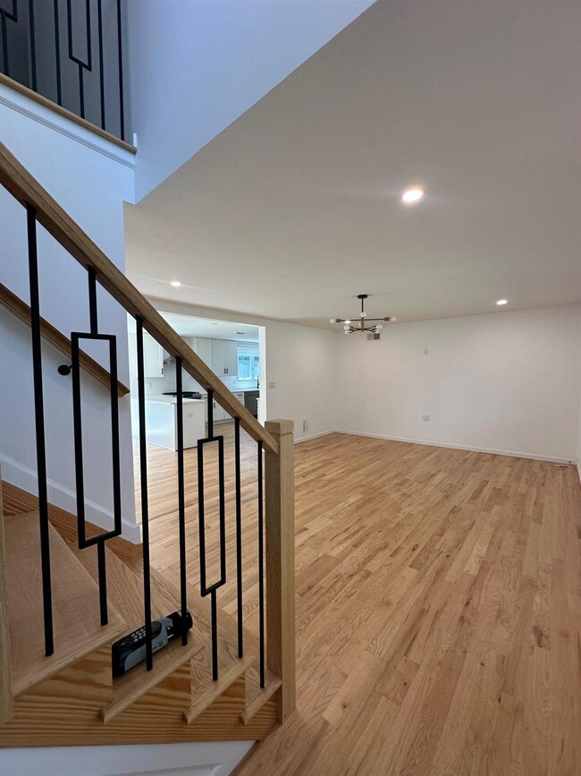 Building Photo - 250 Blauvelt Rd