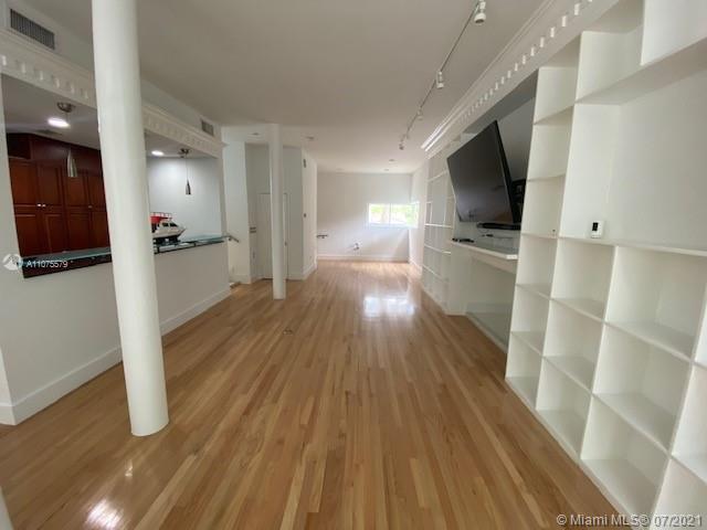 Building Photo - 8425 SW 58th St