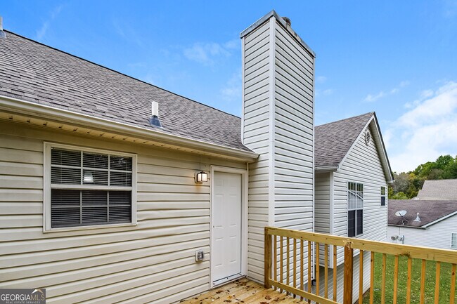 Building Photo - 9407 Rollinghills Dr