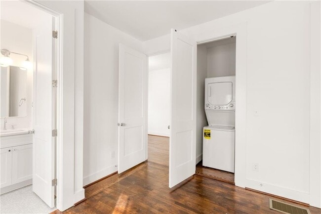 Building Photo - 255 Connecticut Ave NE