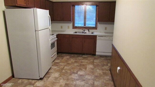 Building Photo - 3 br, 1 bath Duplex - Wilson 4261