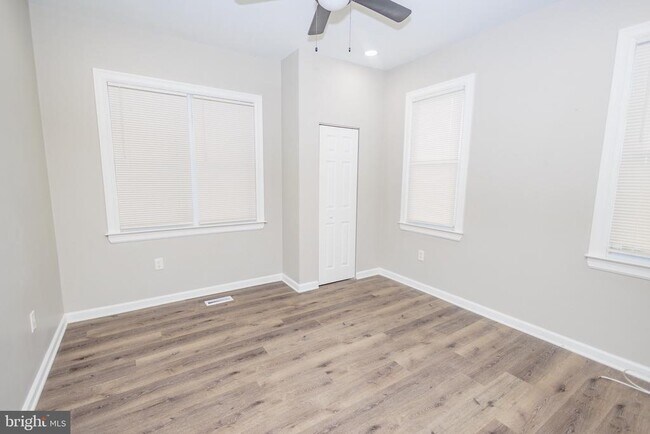 Building Photo - 140 Delsea Dr S