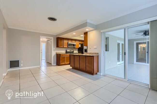 Building Photo - 2272 Habersham Drive