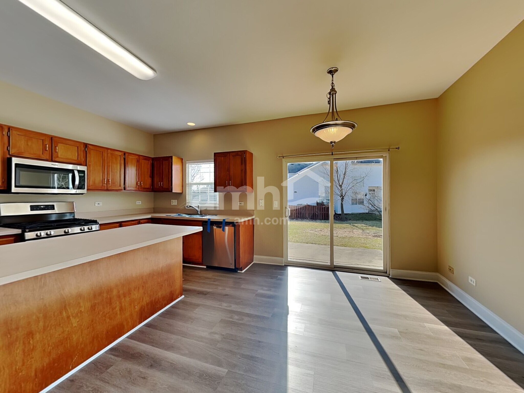 Building Photo - 23009 Birch Ct