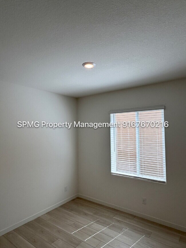 Building Photo - "Modern Rocklin Home : Spacious 3-Bedroom Home with Elegant Hardwood Accents!"