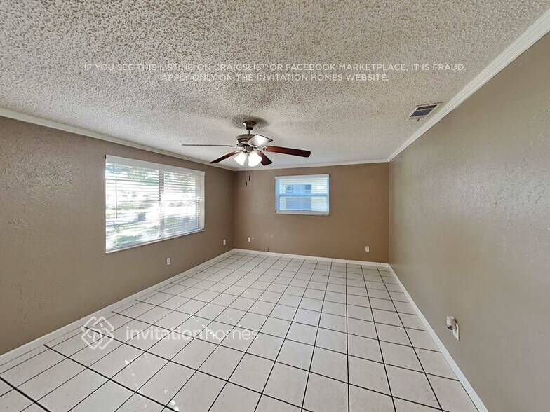 Building Photo - 8086 52nd Ln N