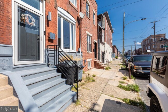 Building Photo - 1711 Moore St