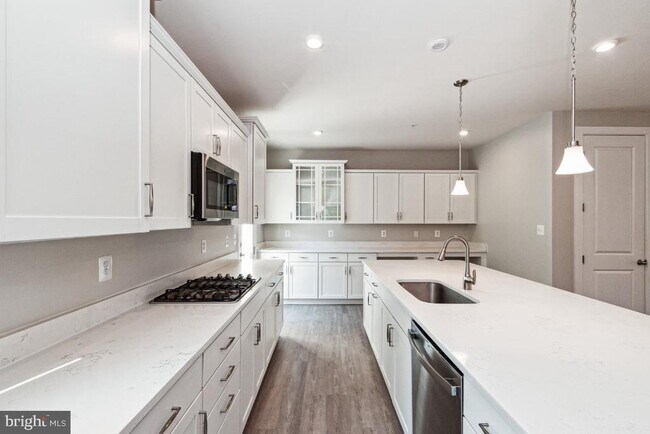 Building Photo - 8311 Amber Beacon Cir