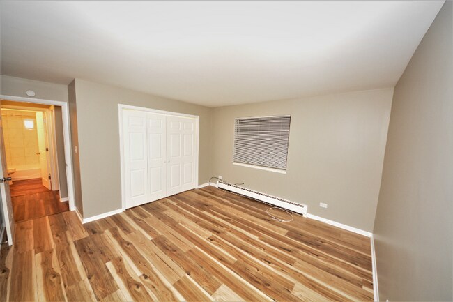 Building Photo - 319 Bluff Ave