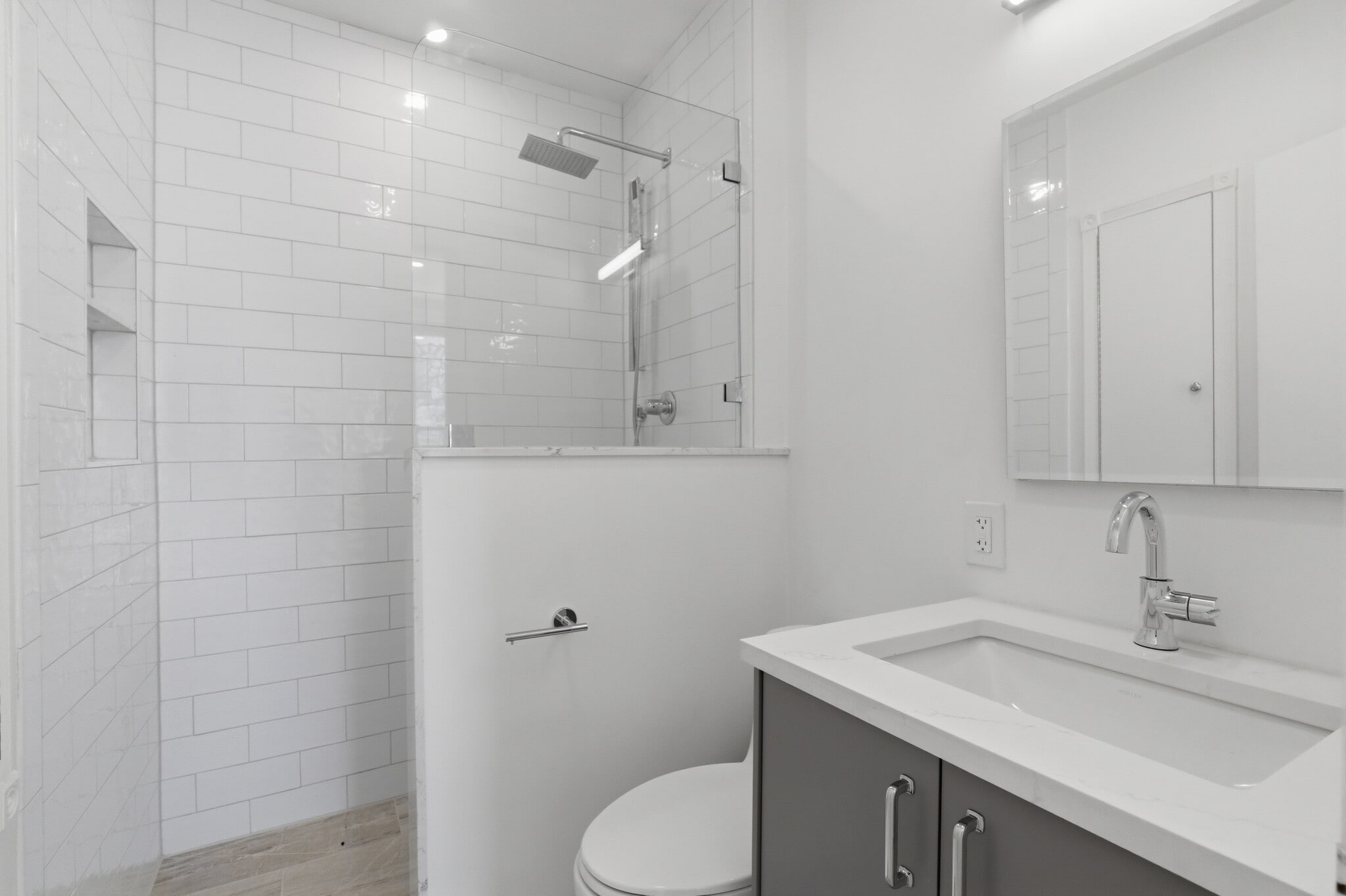 Building Photo - 1851 Columbia Rd NW