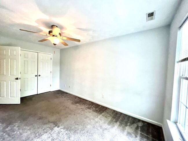 Building Photo - 4 bedroom home in Oceanview, Norfolk