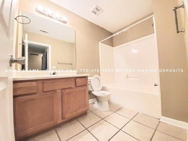 Building Photo - 4153 Park Chase Dr