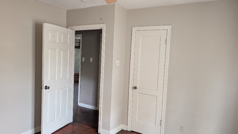 Building Photo - 119 13th St N