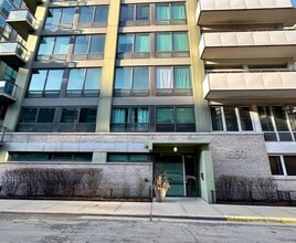 Building Photo - 660 W Wayman St