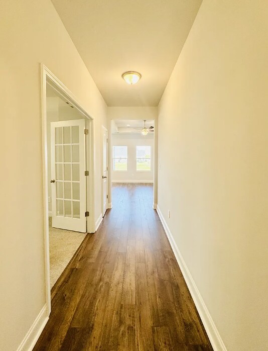 Building Photo - 2422 Capri Ct