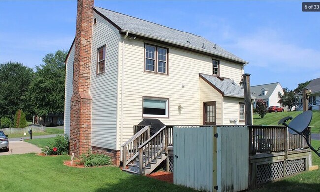 Building Photo - 8300 Banshire Ct