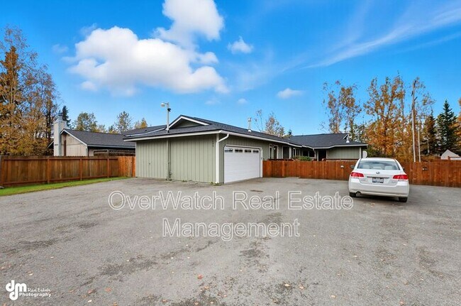 Building Photo - 8609 Augusta Cir