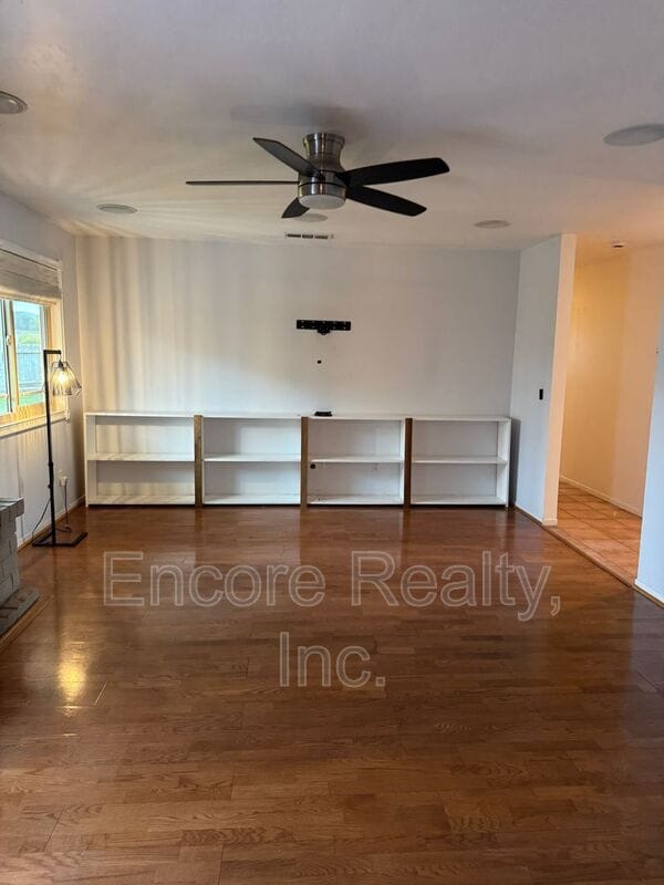 Building Photo - 3654 Azure Lado Dr